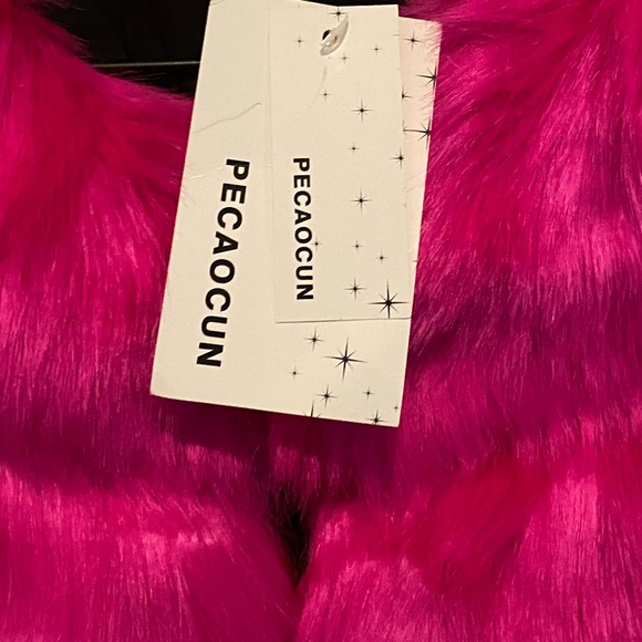Faux Fur Pink Vest 3/4 length. Brand new size XL MARKED 4x Asian Size - Picture 2 of 4